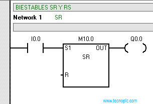 Cómo asignar una bobina en el mismo segmento que la función Set Reset en programación S7-200.