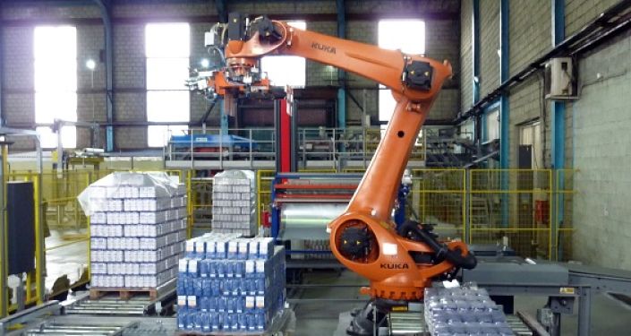 Robot de paletizado de KUKA manejando 10 toneladas de azúcar por hora