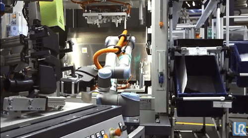 Robot UR10 trabajando en células de montaje