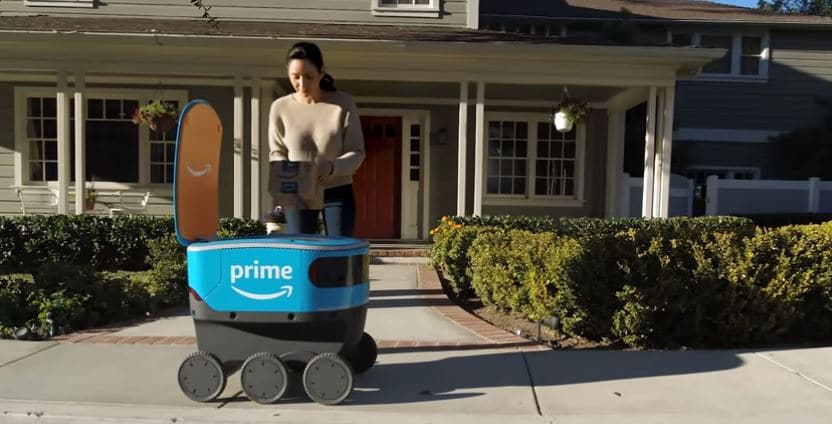 Robot mensajero autónomo de Amazon entrega de paquetes