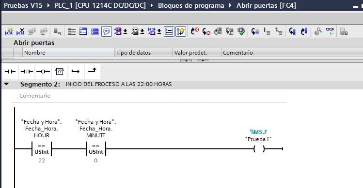 Ejecutar un proceso a las 22 horas.