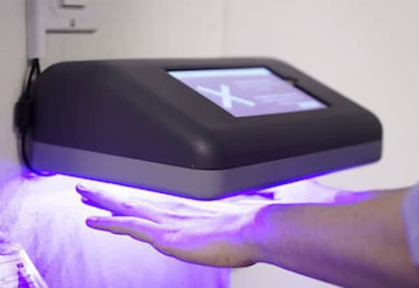 Escáner de manos para restaurantes de PathSpot para detectar patógenos