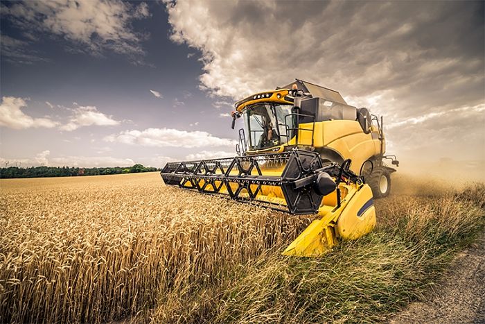 Maquinaria agrícola con conducción autónoma para cosechadoras