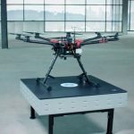 Carga inalámbrica para robots móviles y drones autónomos